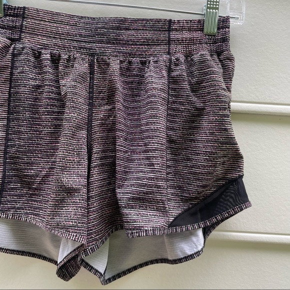 Lululemon Peloton Limitless 4" Hotty Hot Shorts 8 Tall - Picture 6 of 16